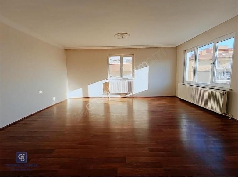 Osmangazi Mah. Bademlik Cad. Üstünde 140 M2 3+1 Altında İki Kat