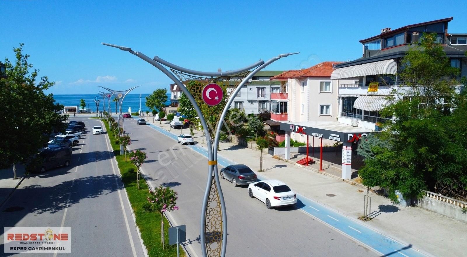 Mükemmel Konumda!!!! Deniz Manzaralı Kombili Eşyalı 3+1 Dublex