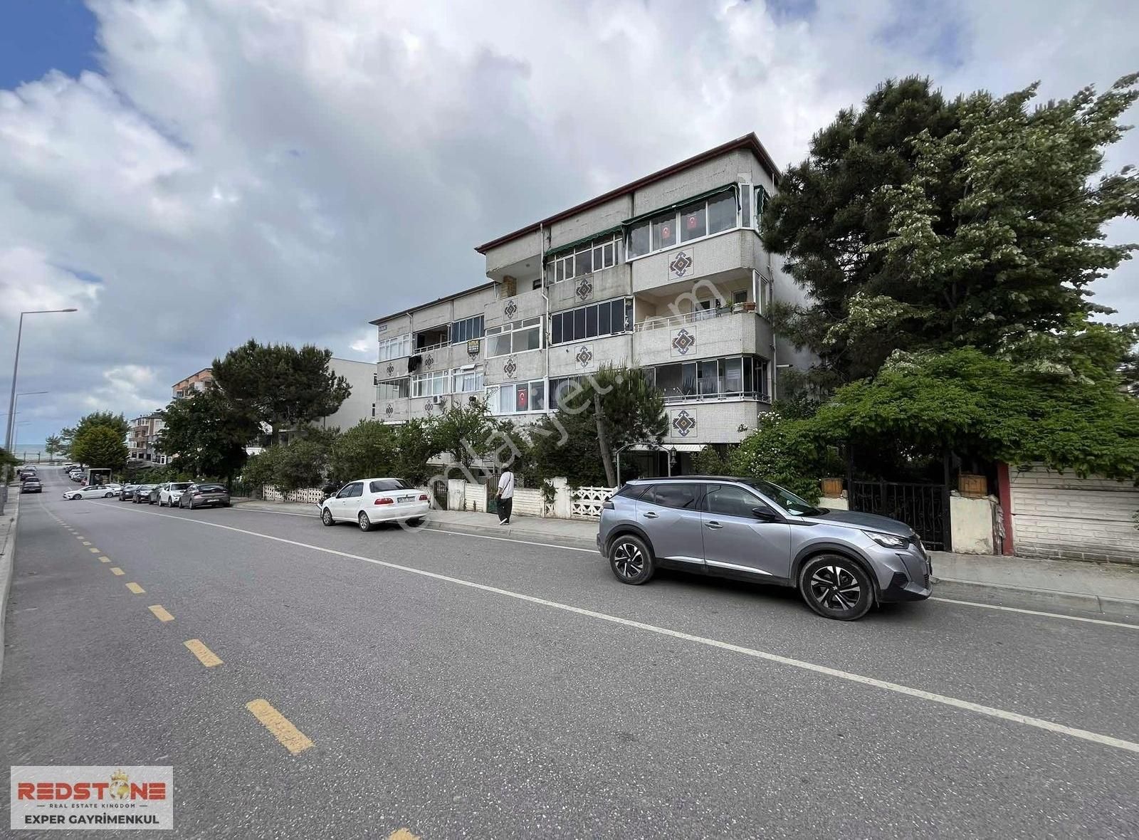Karasu 32 Evler'de Ön Cephe, Manzaralı, Eşyalı 2+1 Yazlık