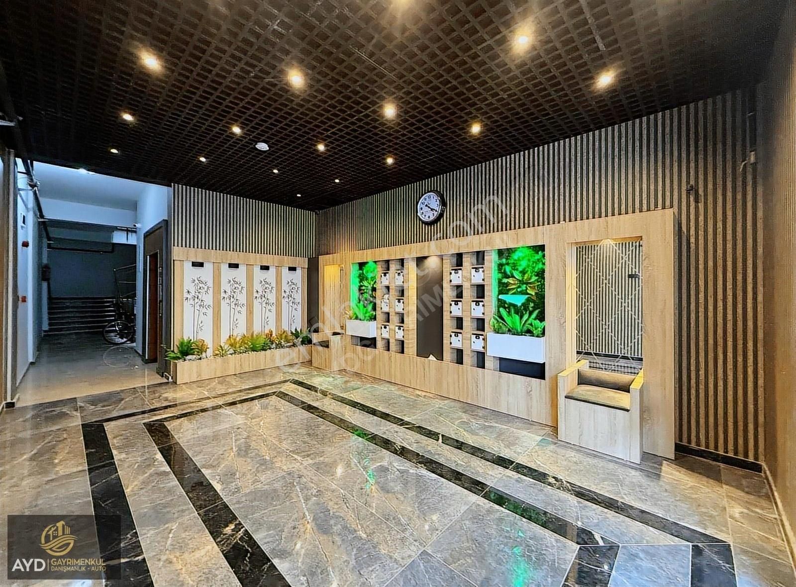 Ayd'den 4,5+1 (175)m2 Dev Balkonlu Park Cephe Klimalı Bol Artılı