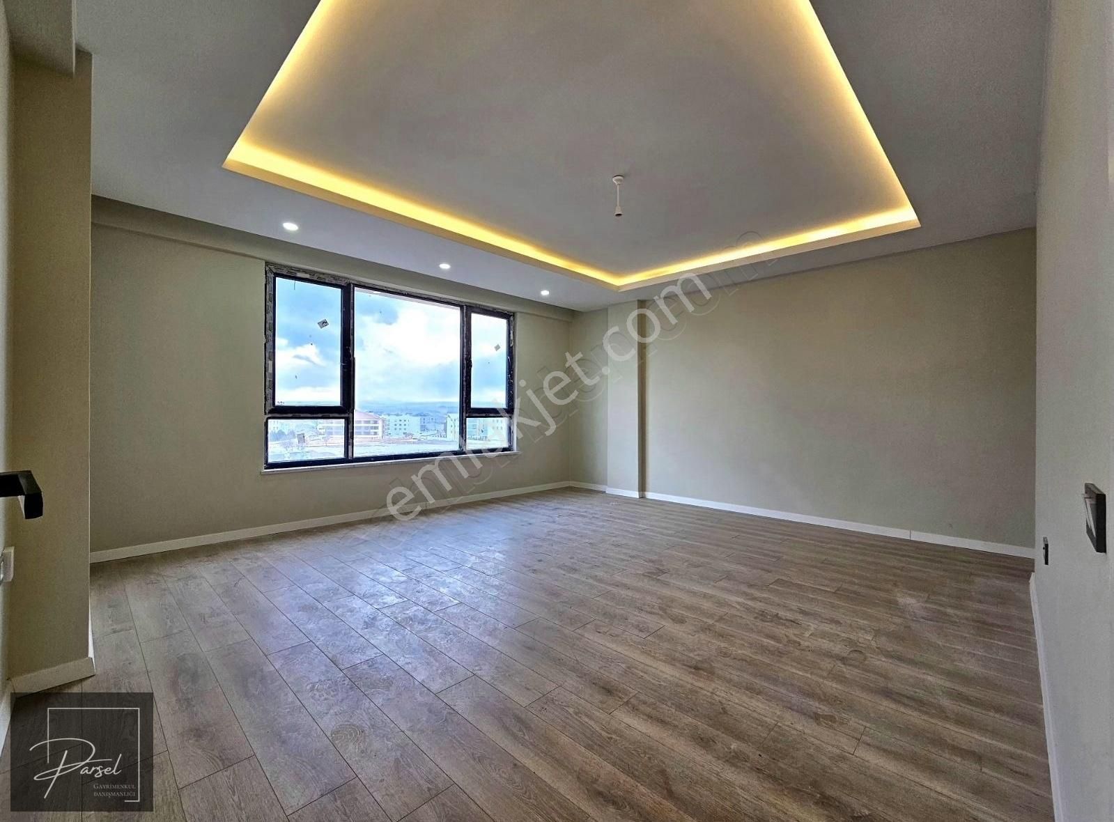 Parsel Gayrimenkulden Aşağı Söğütönü'nde Özel Garajlı 3+1