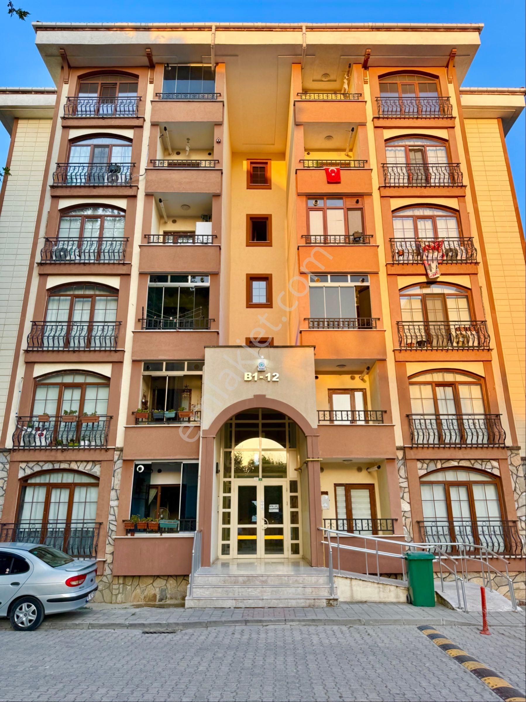 Vb Gayrimenkul Yunuselin'de Site İçi 2+1 Arakat Kiralık Daire