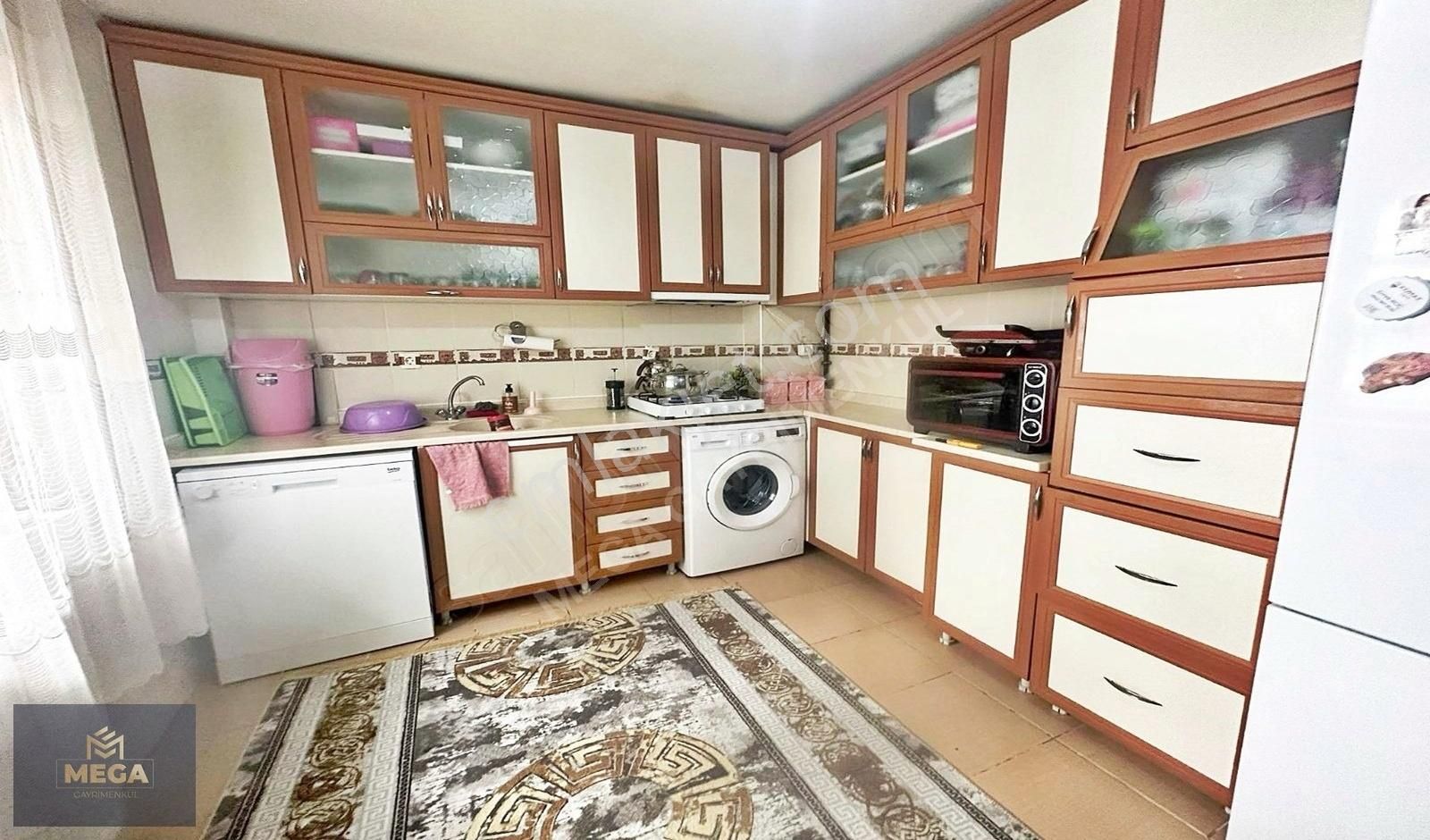 Porsuk Cd. Üzeri Bağımsız Asansörlü 2+1 Giriş Kat Yapılı Daire!!
