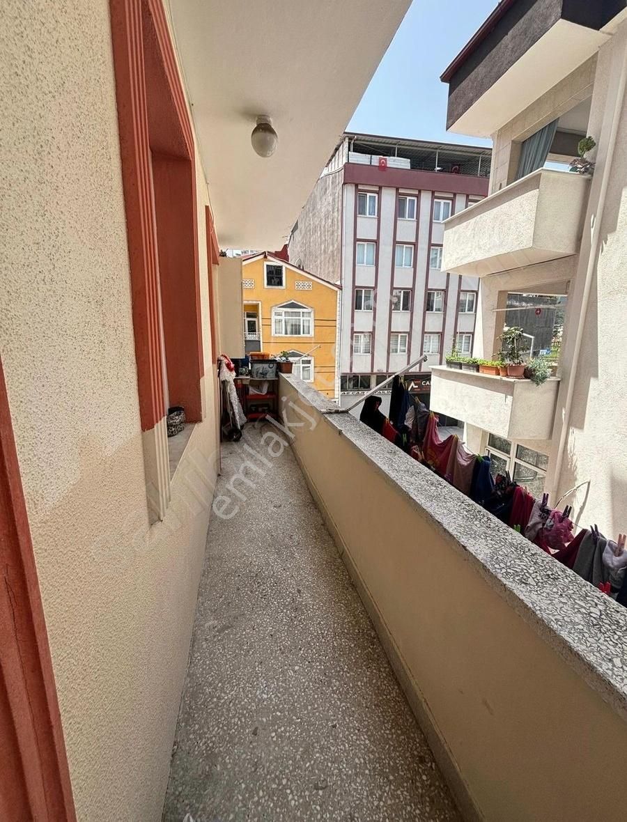 Fiyat Düştü!**can Emlaktan Salon Mutfak Ayrı Satılık 2+1 Daire**