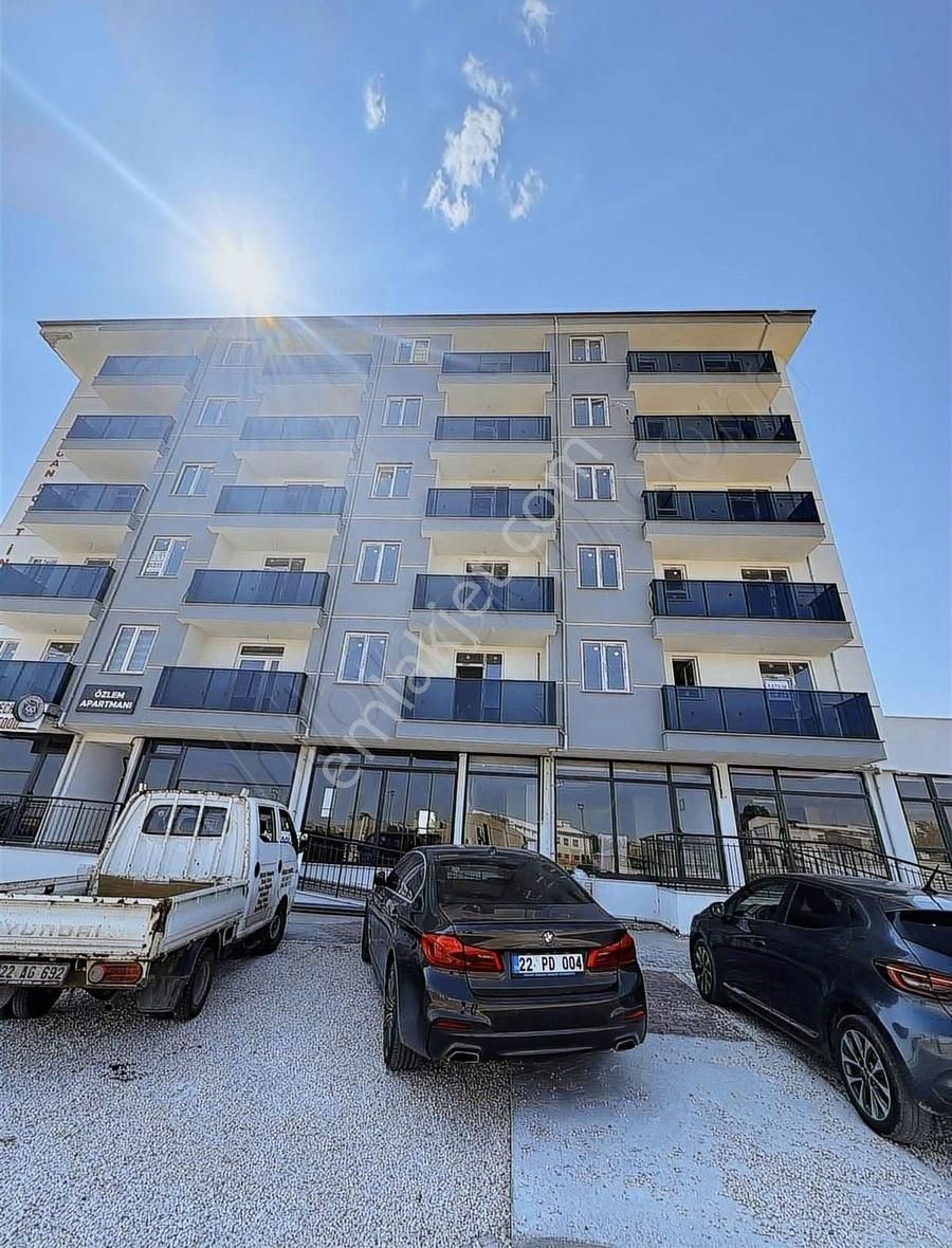 Edirne Merkez Kocasinan Mahallesi Satılık 2+0 Daire