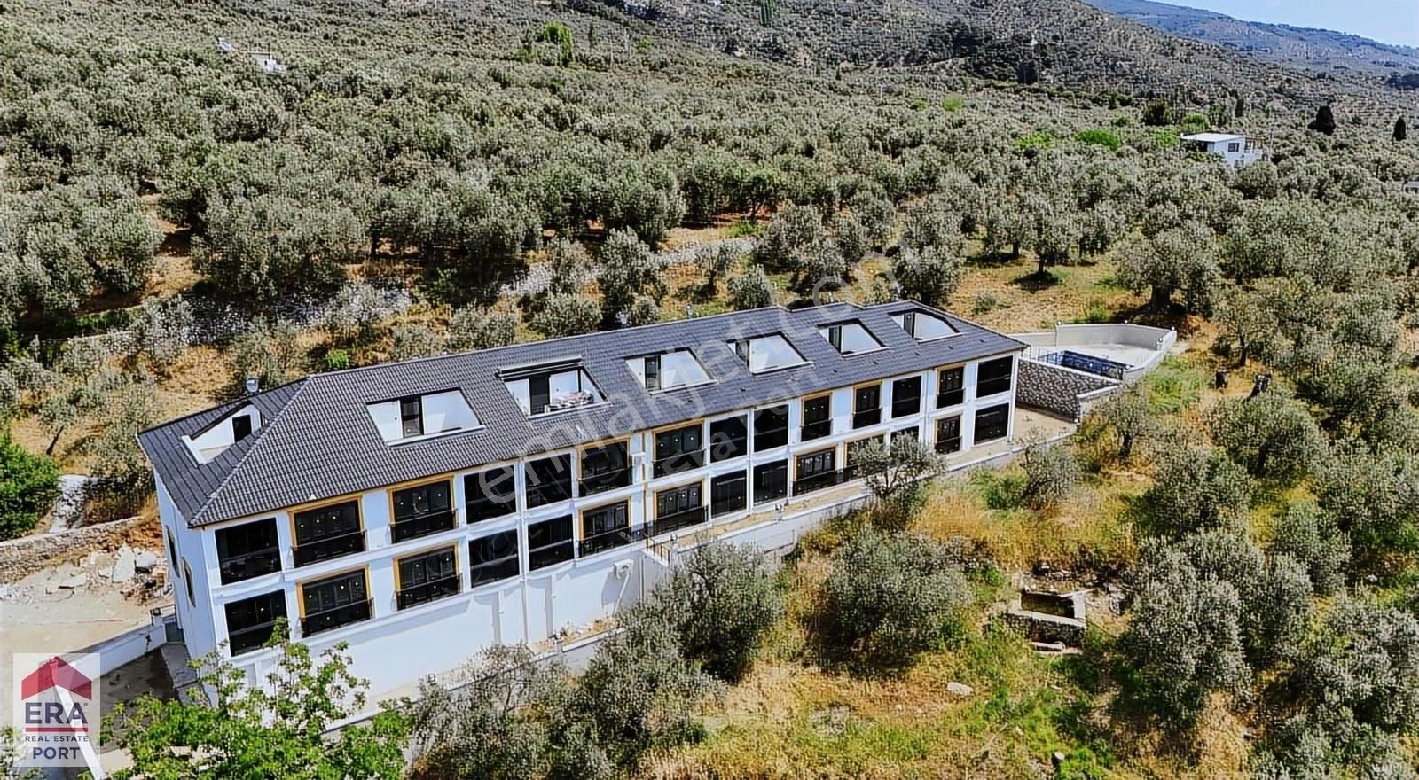 Era Port Güvencesiyle Edremit Avcılar'da 4+1 Havuzlu Villa