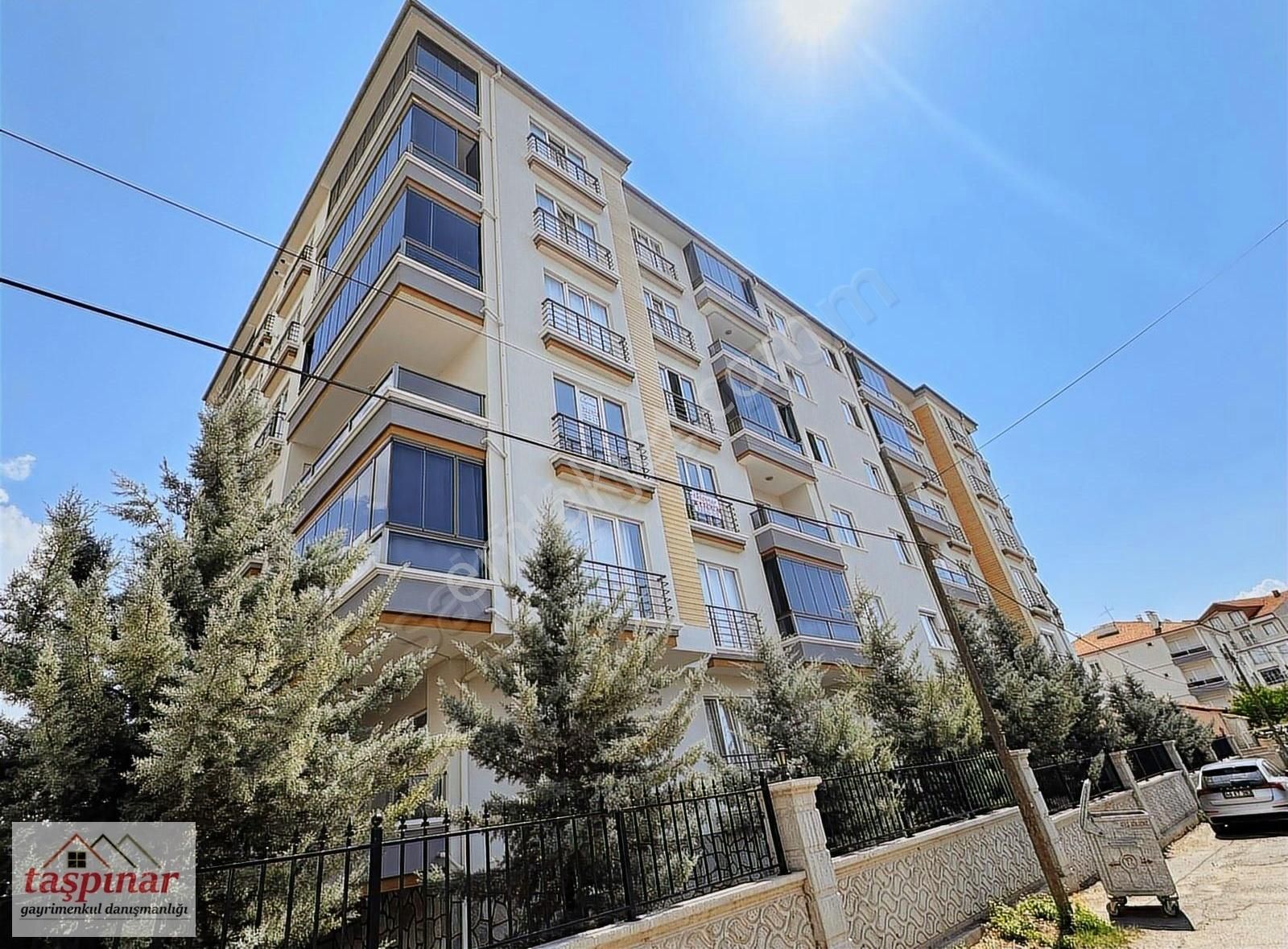 Taşpınar Gayrimenkulden Satılık Bahçeli Mah. 3+1 Site İçi Daire