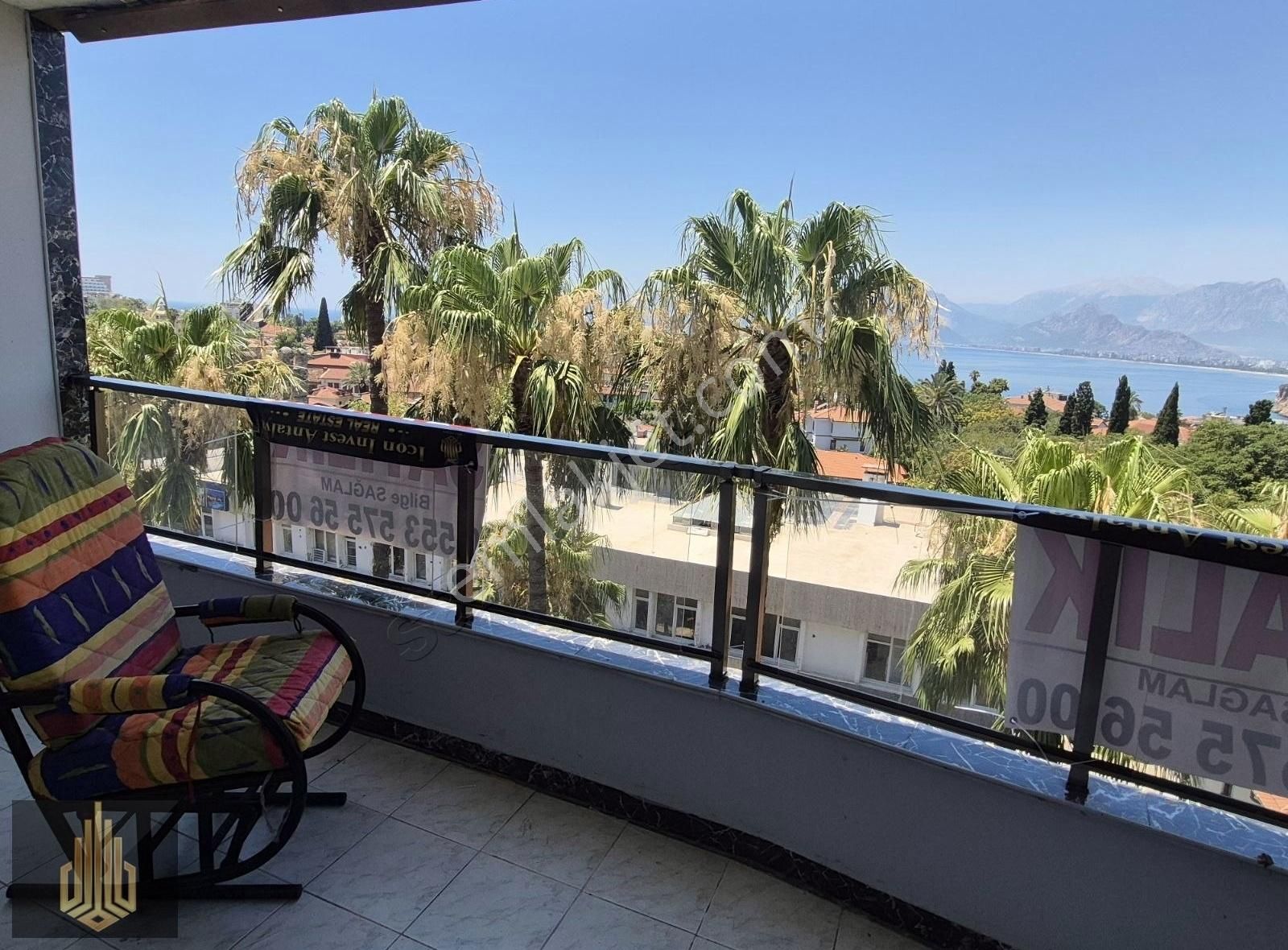 Antalyanın Kalbinde Eşsiz Deniz Ve Kaleiçi Manzaralı 3+1 Daire