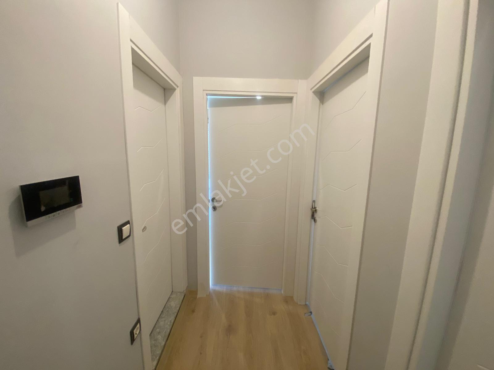 Dora Dan Satılık Zeytinlide Geniş Balkonlu 2+1 Açık Mutfak Daire - Görsel 14