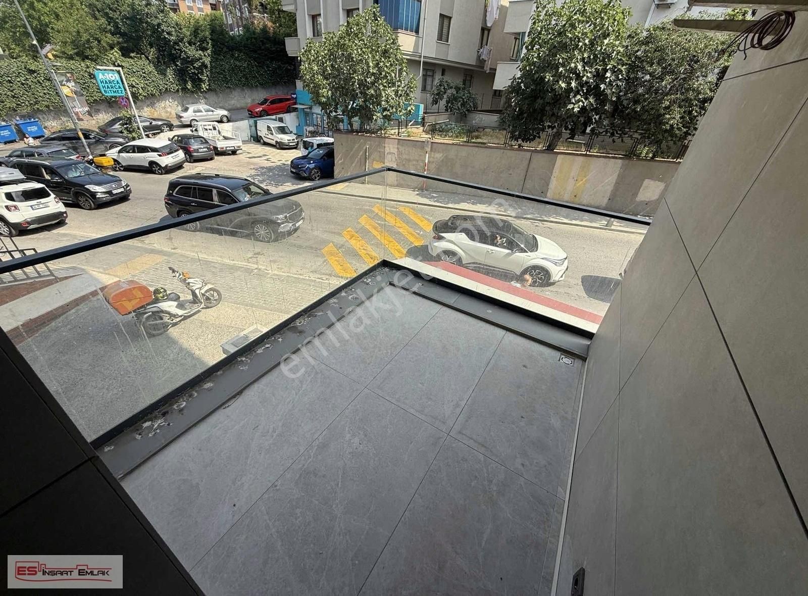 Çengelköy De Ana Cadde Üstünde Emsalsiz Lokasyonda Ultra Lüx 3+1 - Görsel 5
