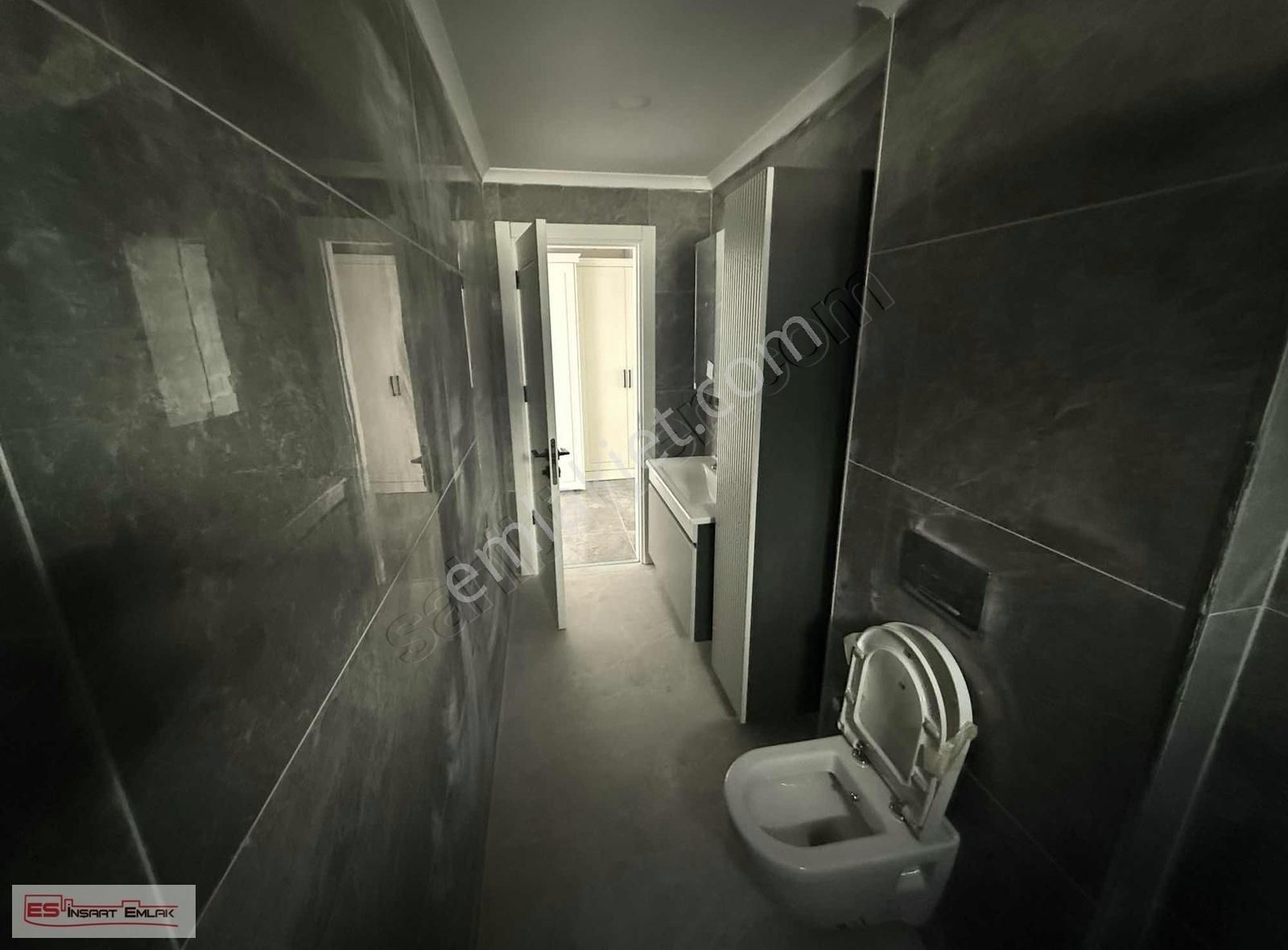 Çengelköy De Ana Cadde Üstünde Emsalsiz Lokasyonda Ultra Lüx 3+1 - Görsel 11