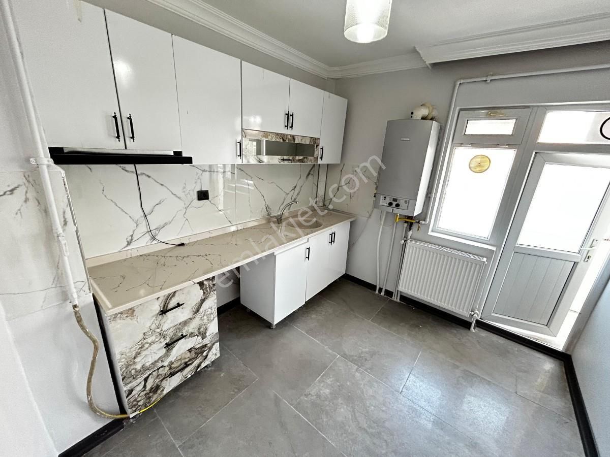 Sincan Mareşal Çakmak Mah 3+1 Full Yapılı Katta Satılık Daire
