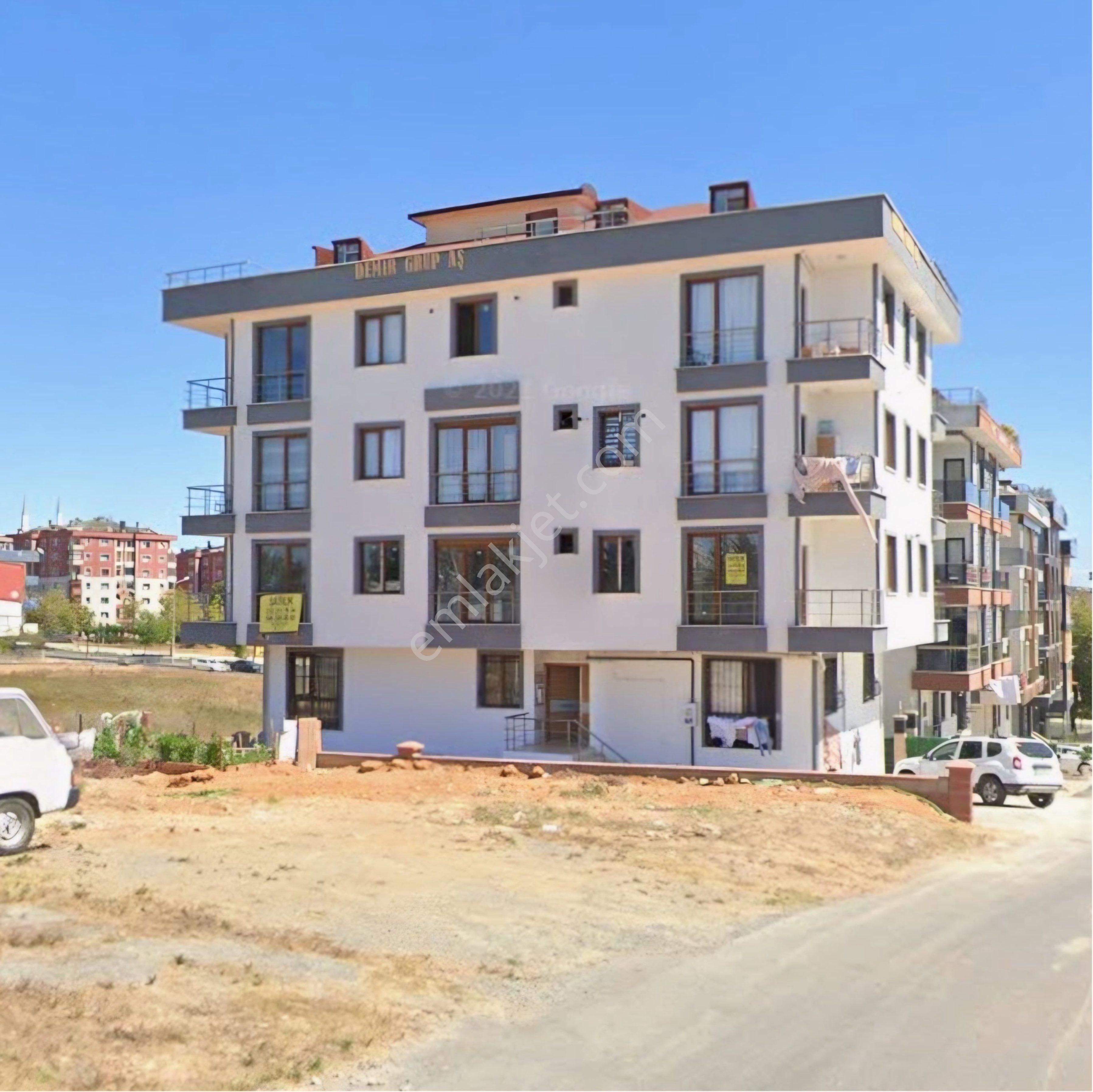 Sancaktepe’de Ferah Üst Dubleks Daire 2+1 Manzaralı