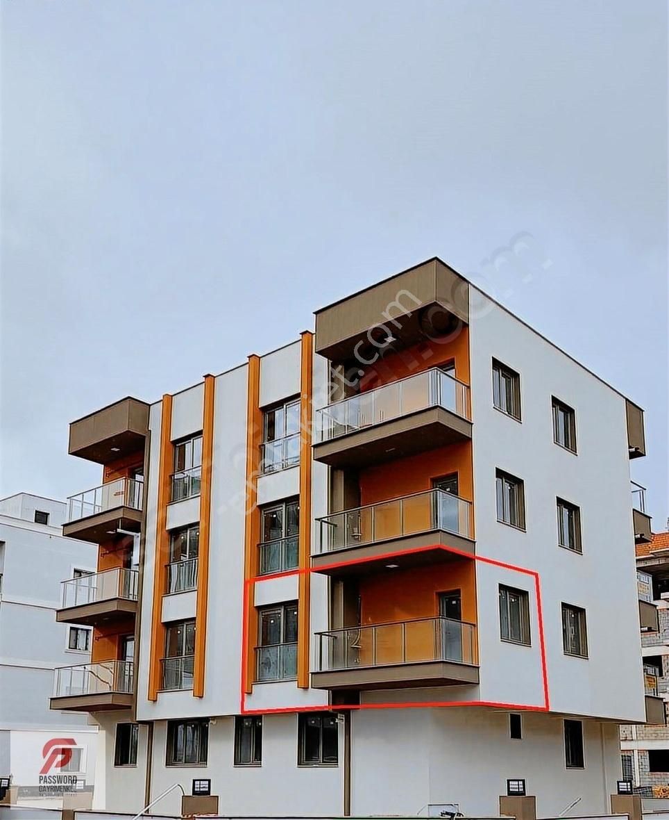 Menemen Seyrek'te Sıfır 1+1 Satılık Daire