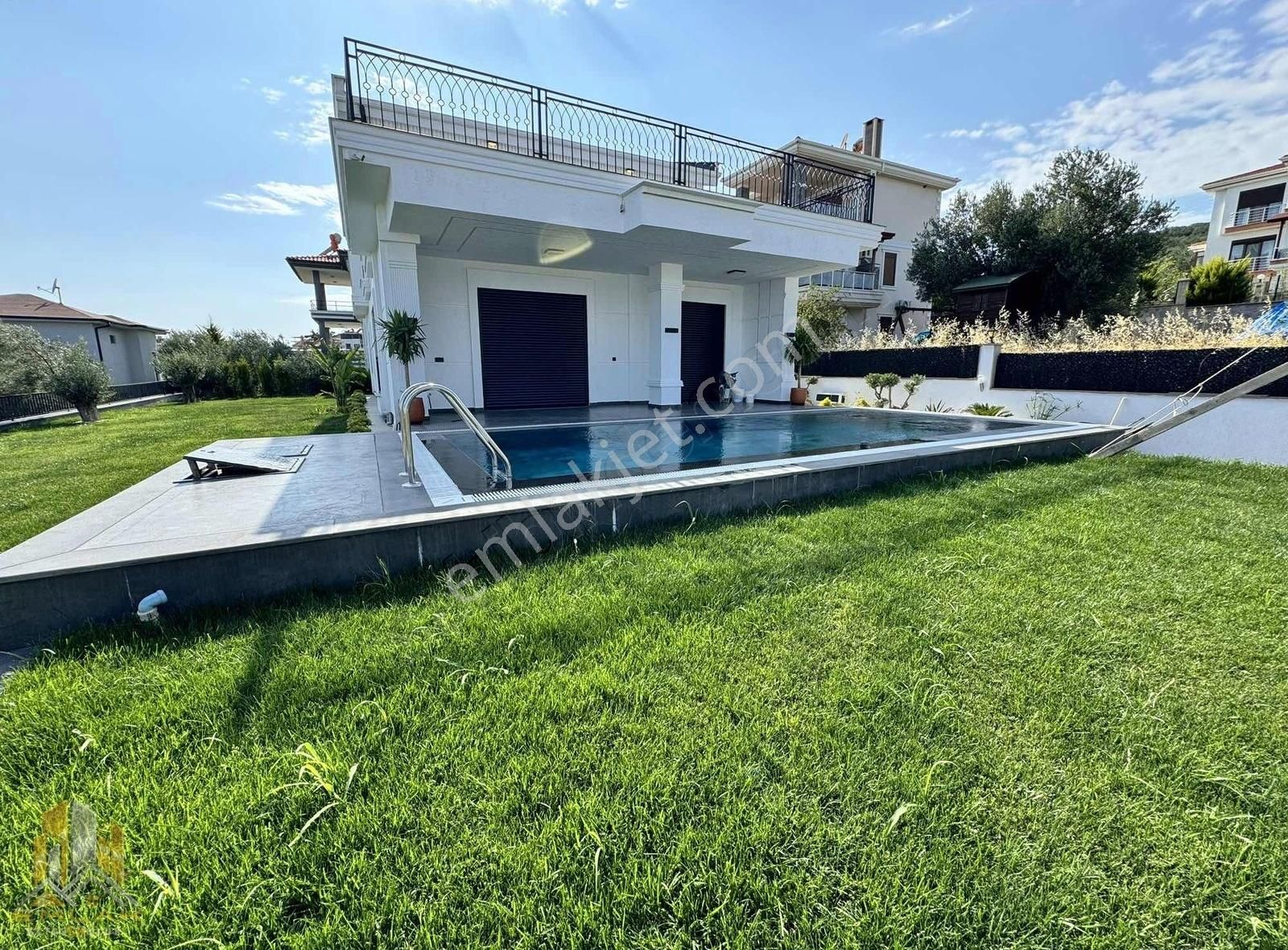 Altınoluk Narlı,da Havuzlu 4+1 Ultra Lüx Akıllı Müstakil Villa - Görsel 21