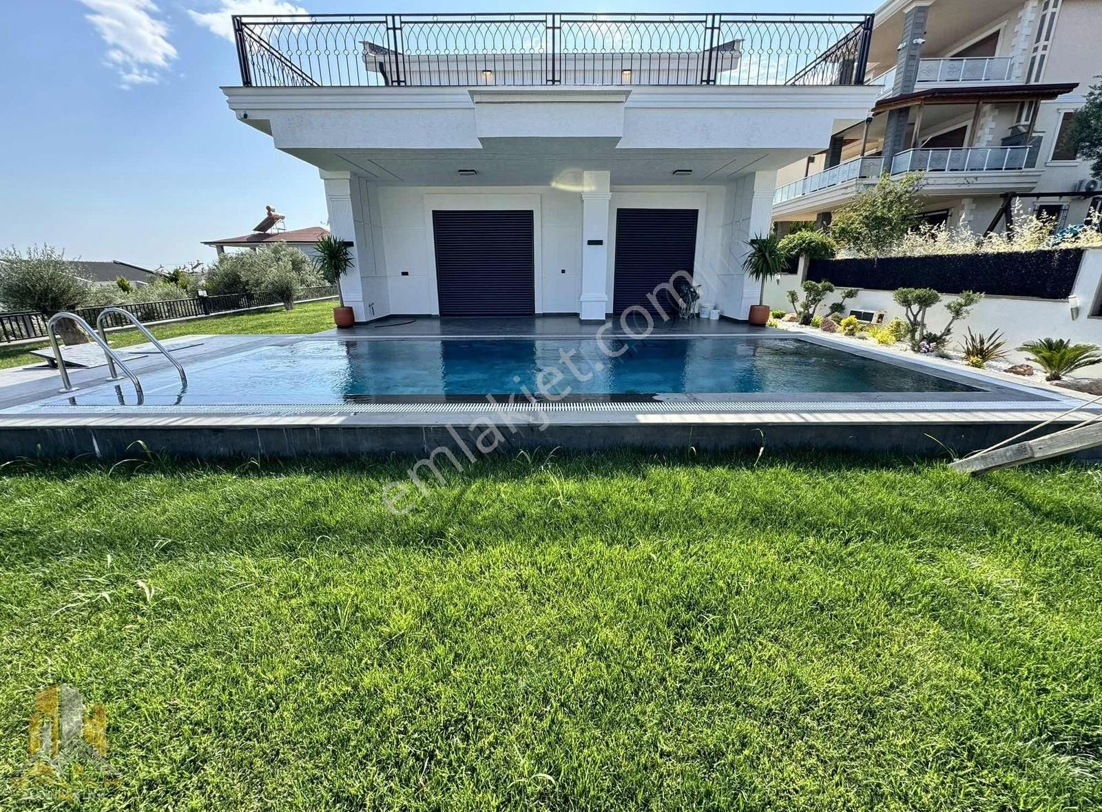 Altınoluk Narlı,da Havuzlu 4+1 Ultra Lüx Akıllı Müstakil Villa - Görsel 19