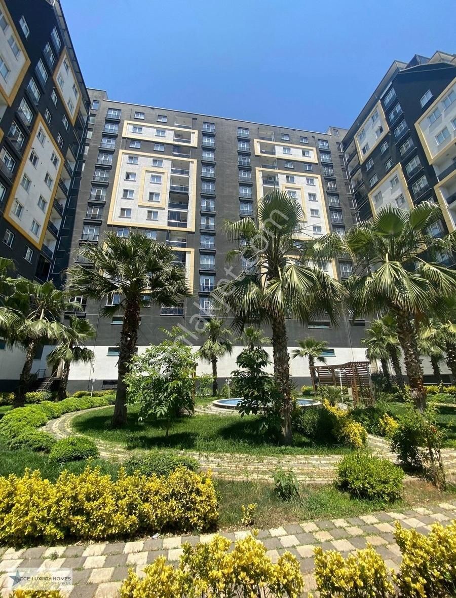 Pendik Onur Life 180 Sitesinde Oturuma Hazır Satılık Daire