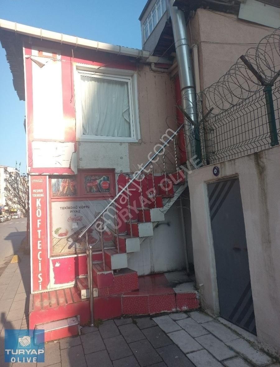 Fatih-kocamustafapaşa'da 2 Katlı Müstakil Dükkan+ev
