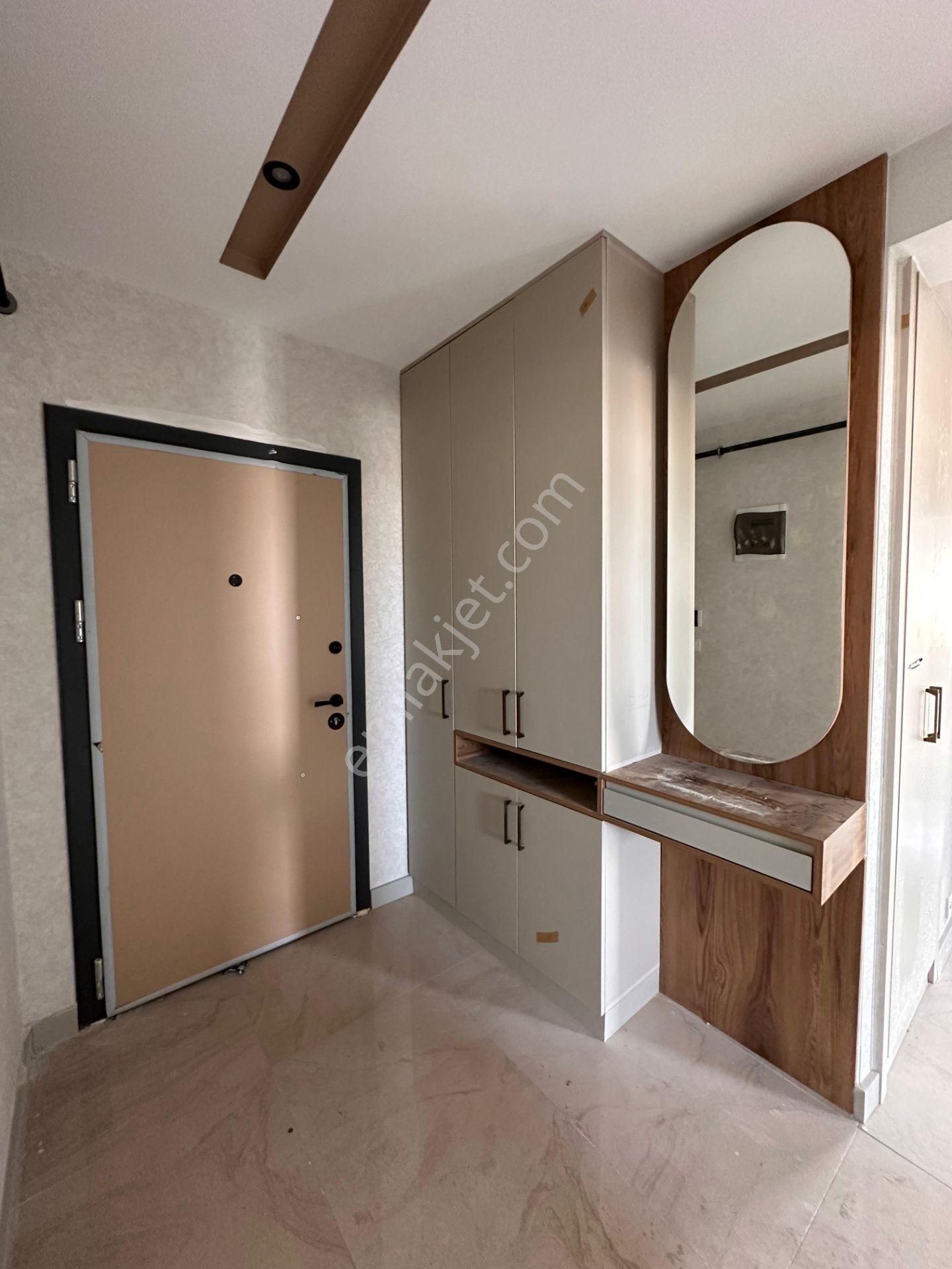 Mersin/erdemli/merkezde Site İçerisinde Havuzlu 3+1 Satılık Daire