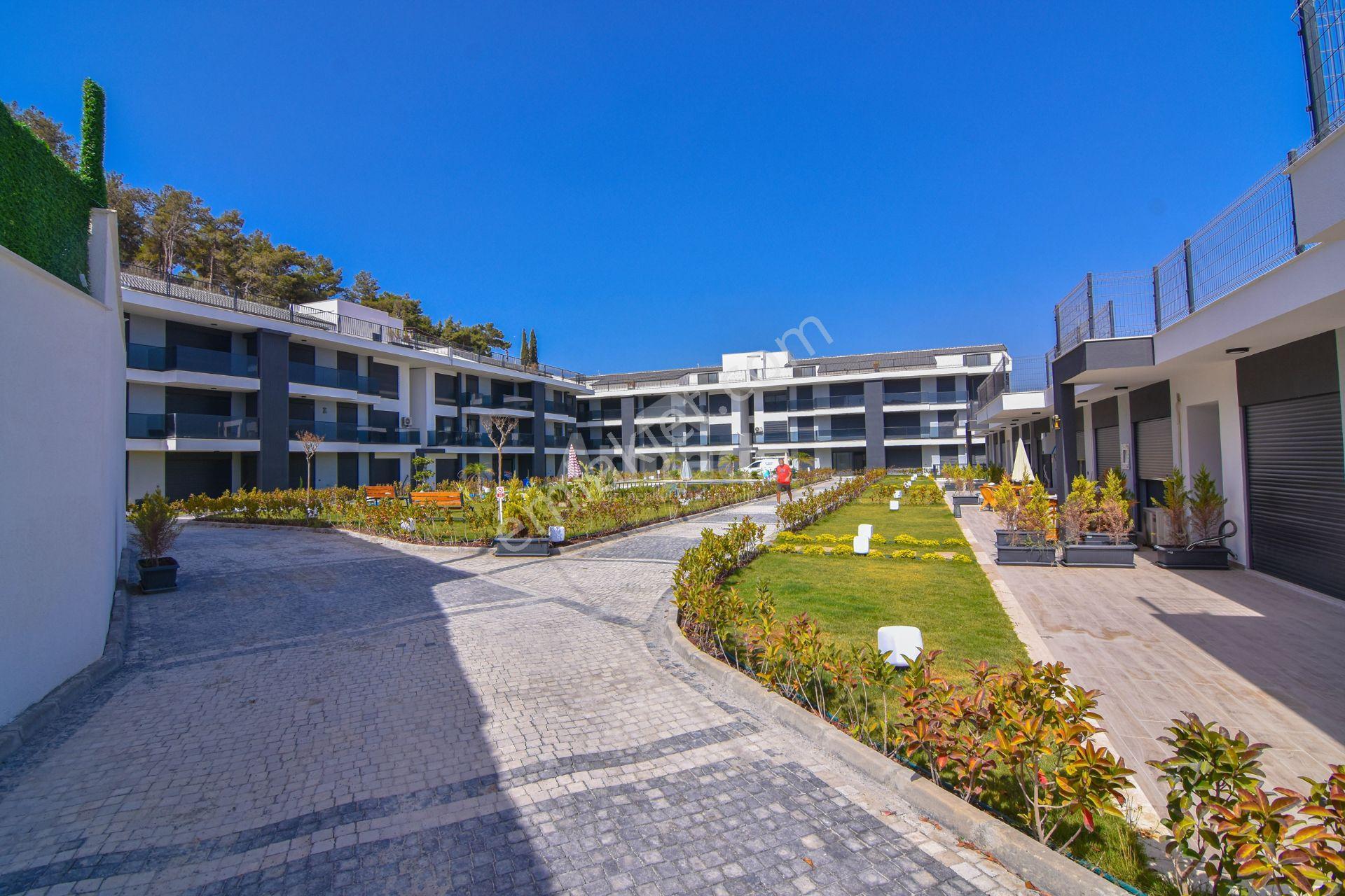 Kuşadası Kadınlar Denizi'nde Butik Site İçerisinde 1+1 Daire - Görsel 25