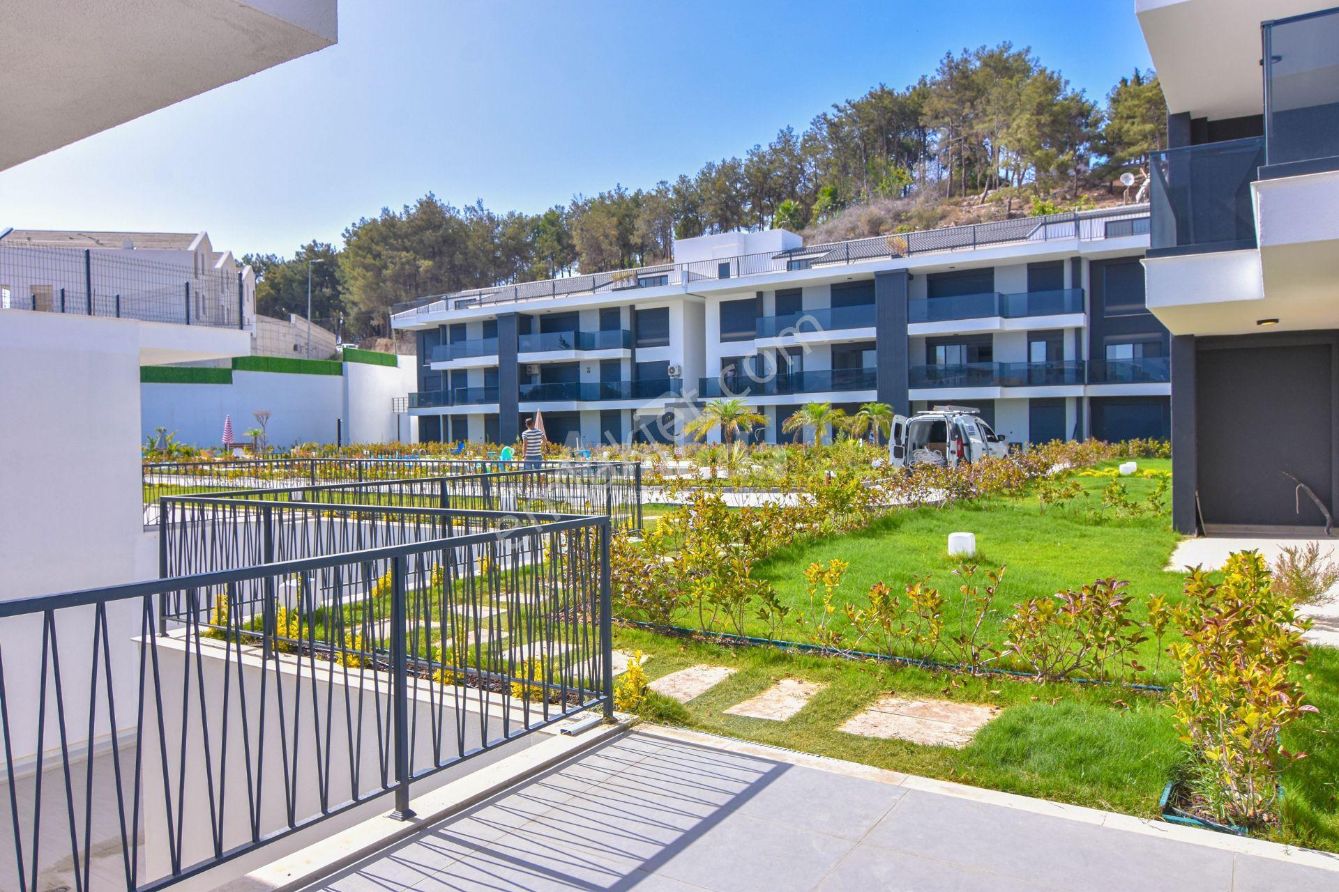 Kuşadası Kadınlar Denizi'nde Butik Site İçerisinde 1+1 Daire - Görsel 20