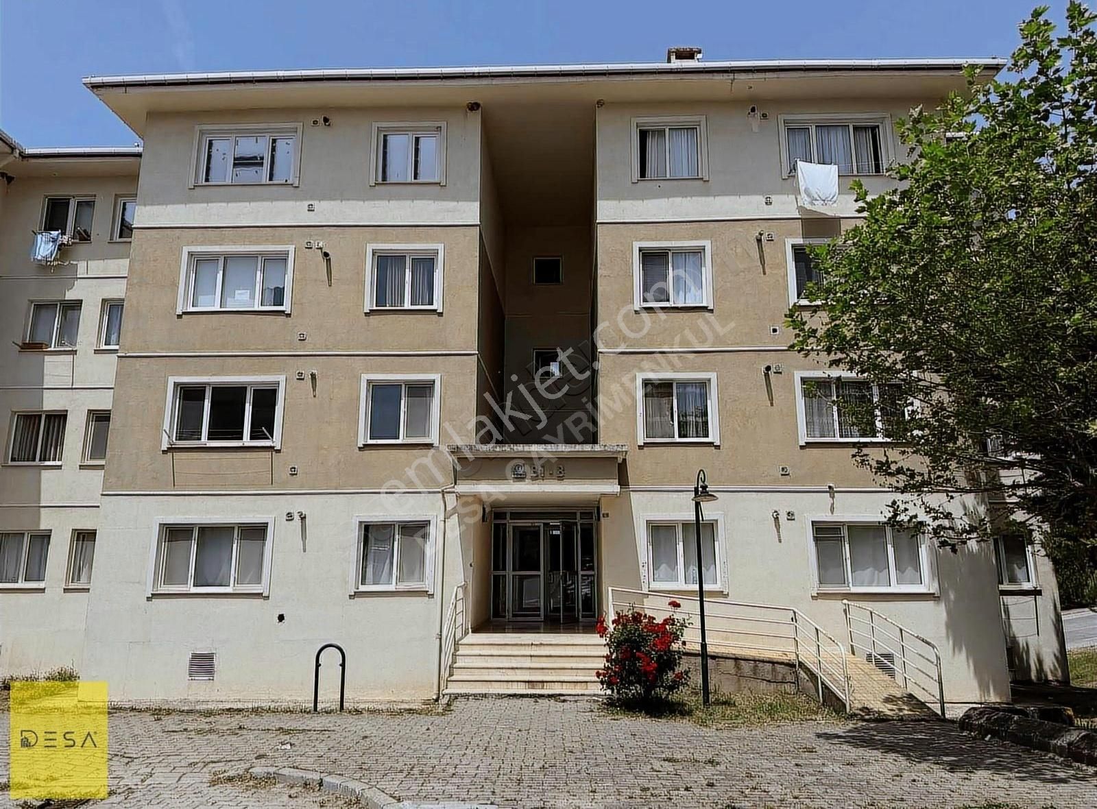 İzmit Akpınar Mah. Toki Arzlı Satılık 2+1 Ara Kat Daire