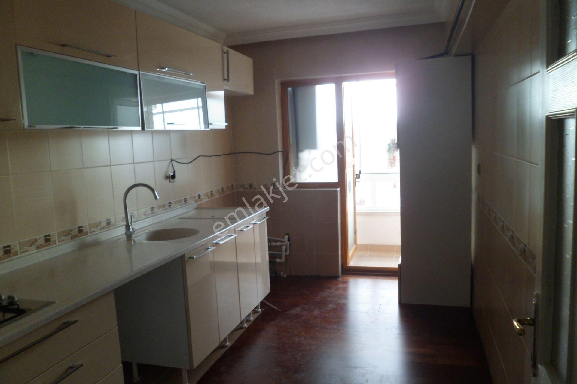 Etimesgutta Kiralık 2.katta 3+1 Daire Mansuroğlu Emlaktan