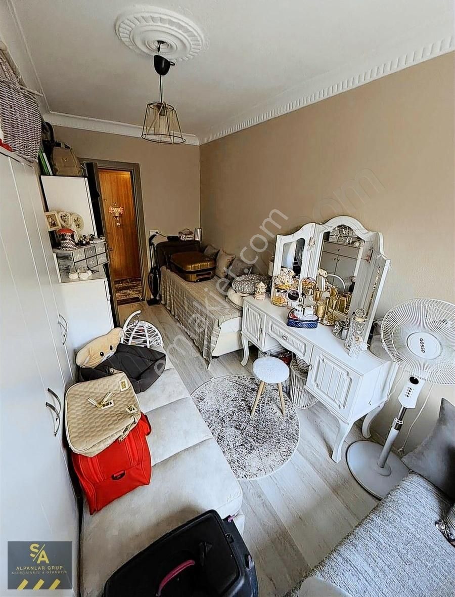 Alpanlar Grup Gayrimenkul'den Satılık 2+1 M Akif'de 80 M2