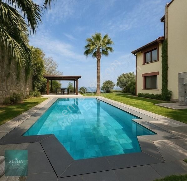 Bodrum Gündoğan Satılık Deniz Manzaralı 950m İçinde Tripleks