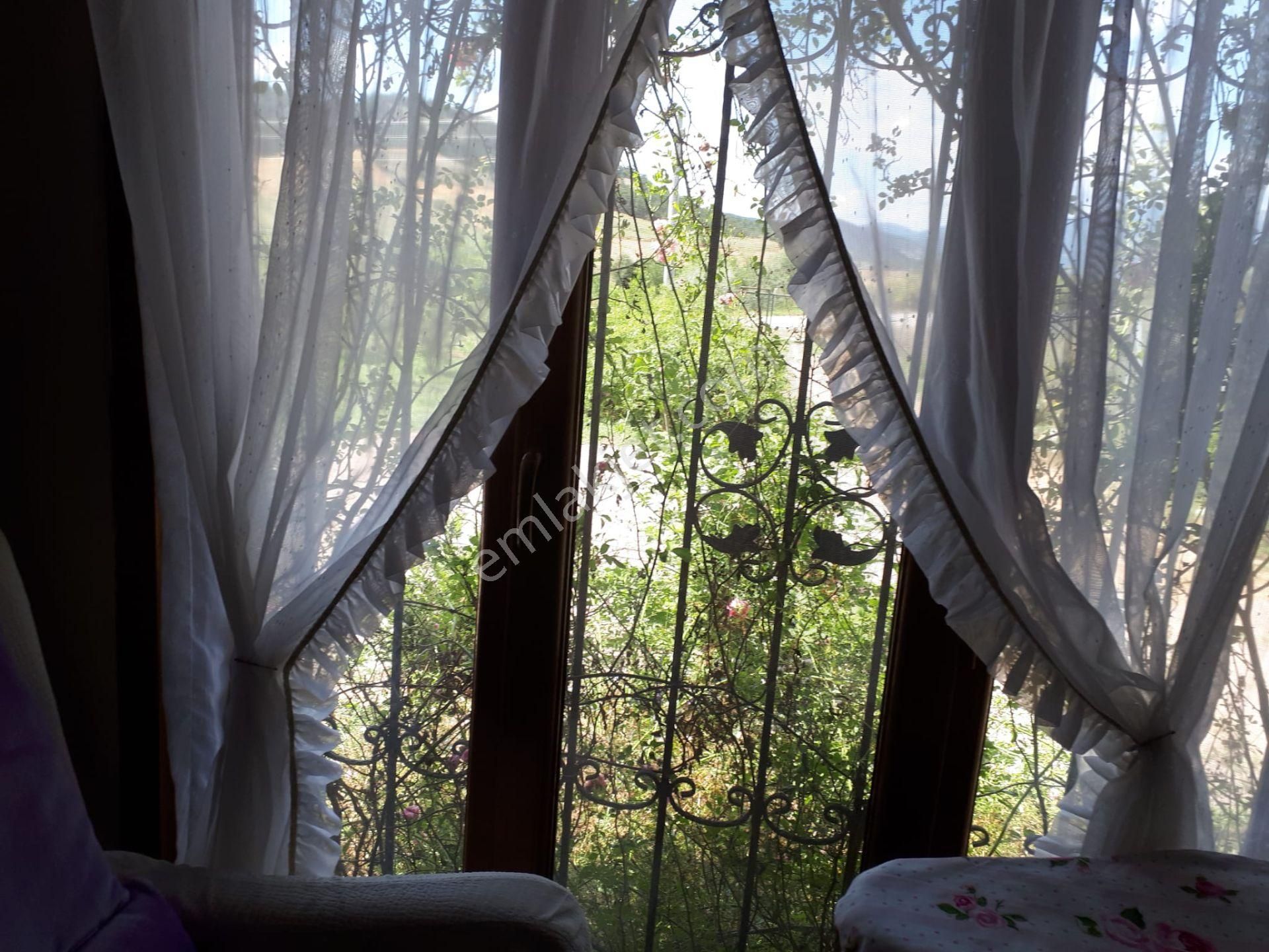 Mudurnu Dolayüz Köyünde Bahceli Müstakil Ev Altındağ Gayrimenkul - Görsel 10