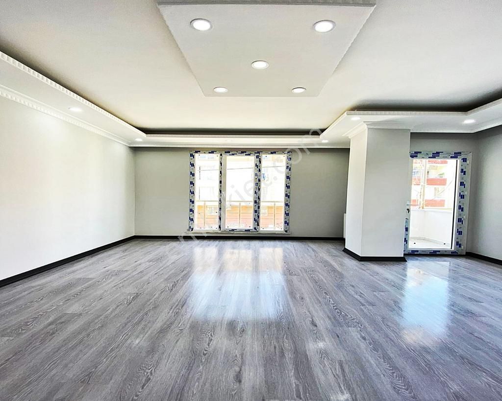 Avrupa Bölgesinin En Çok Yatırım Ve Oturum Bölgesinde 2+1 Ulaşıma Yakın Satılık Daire - Görsel 28