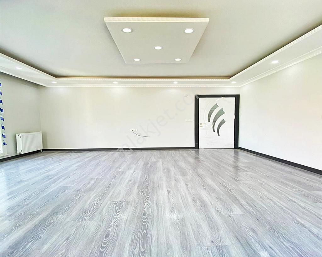 Avrupa Bölgesinin En Çok Yatırım Ve Oturum Bölgesinde 2+1 Ulaşıma Yakın Satılık Daire - Görsel 18