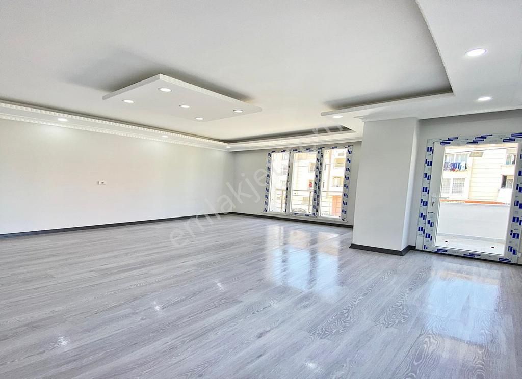 Avrupa Bölgesinin En Çok Yatırım Ve Oturum Bölgesinde 2+1 Ulaşıma Yakın Satılık Daire - Görsel 6