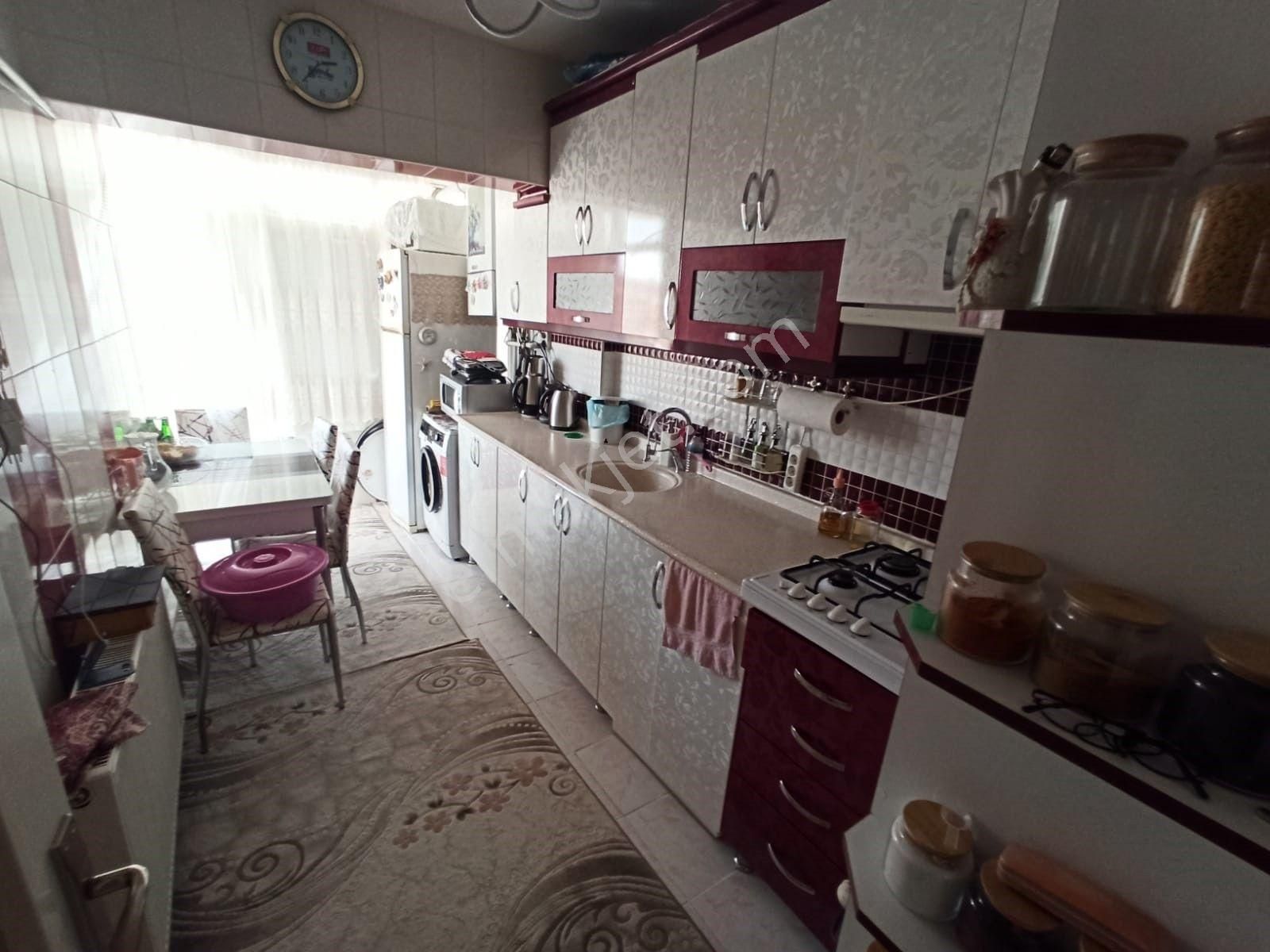 Örnek Emlak'tan Mareşal Çakmak Mah. 3+1 Satılık Daire - Görsel 2