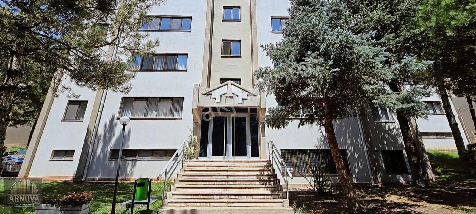 Çayyolu Oyak 3 Sitesinde Full Bakımlı 3+1 Satılık Daire
