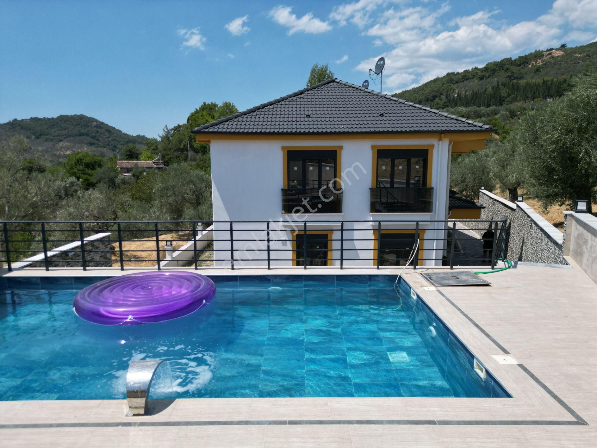 Berkay Demirel'den Kazdağları Ve Deniz Manzaralı 4+1 Villa