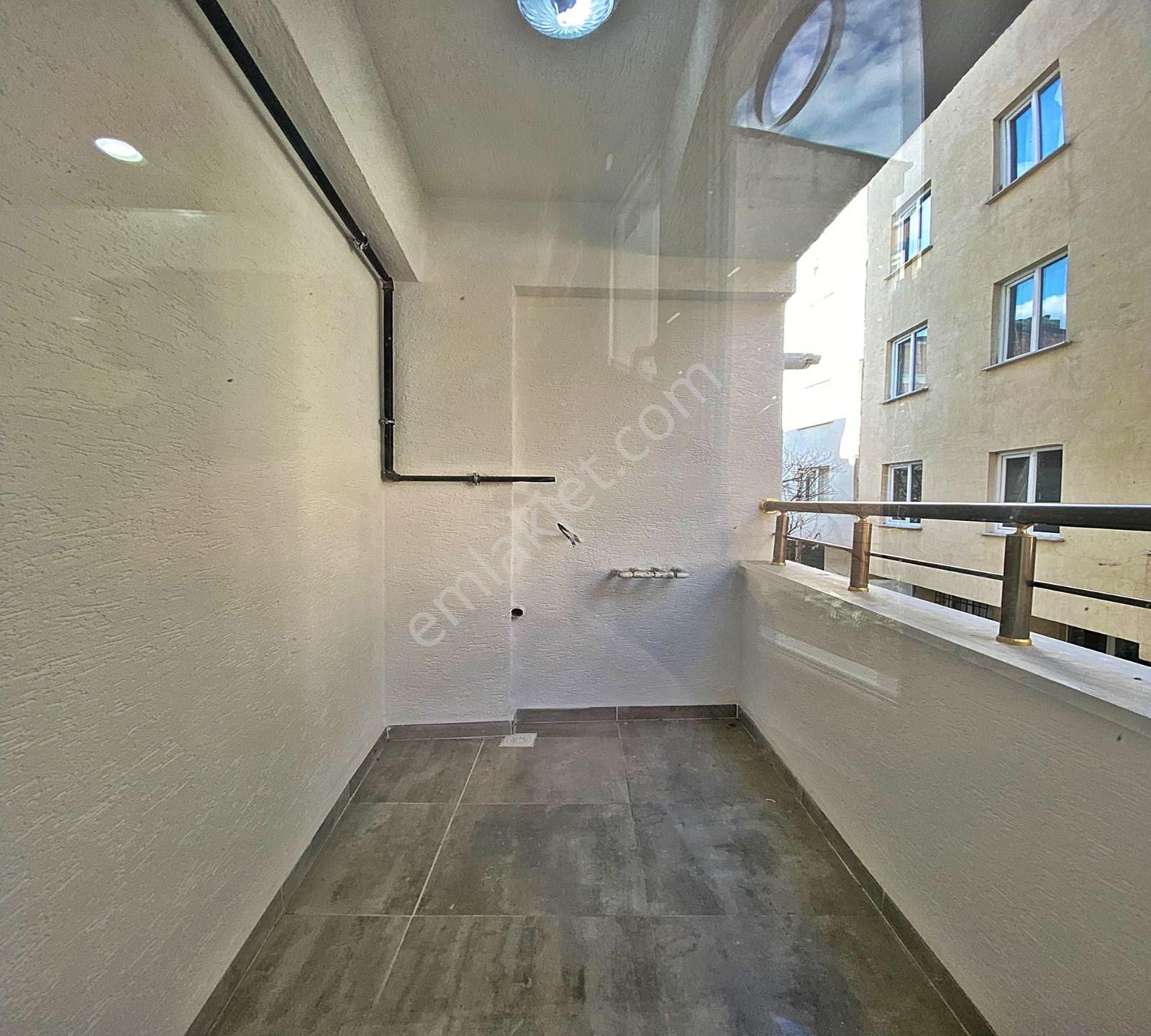 Metrobüs Güzergahı Yeni 2+1 Geniş M² Balkonlu Krediye Uygun Satılık Fırsat Daire - Görsel 22