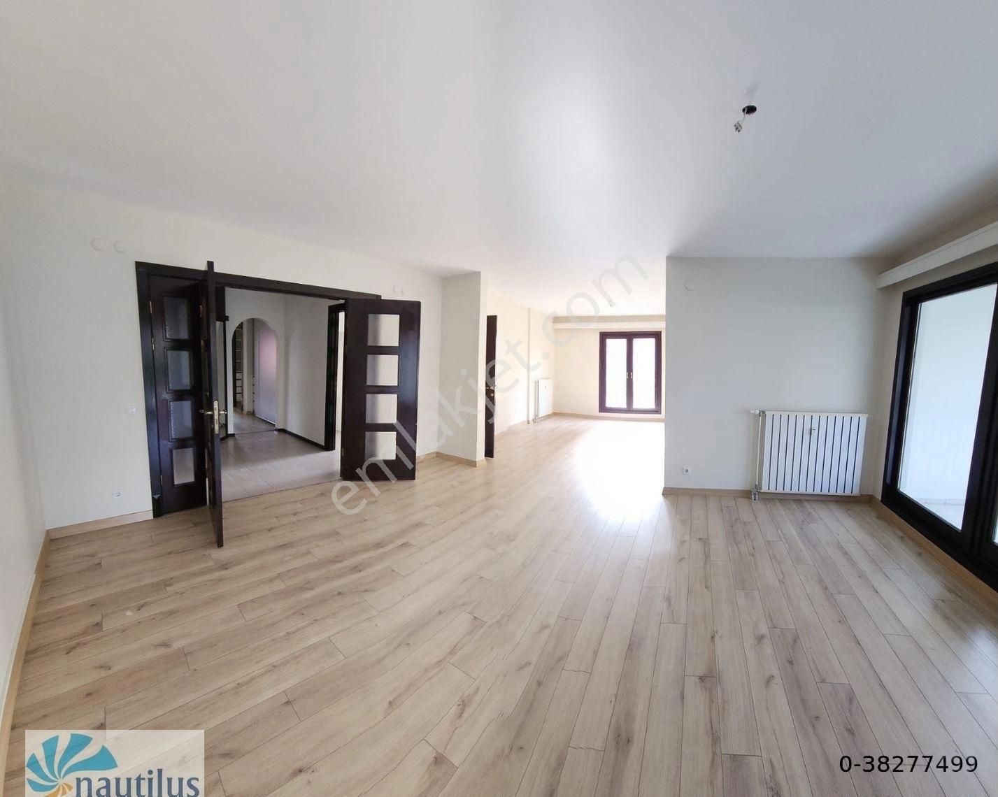 Bahçeşehir Merkez Funda Adası 147 M2. 3+1 E Tipi Kiralık Daire