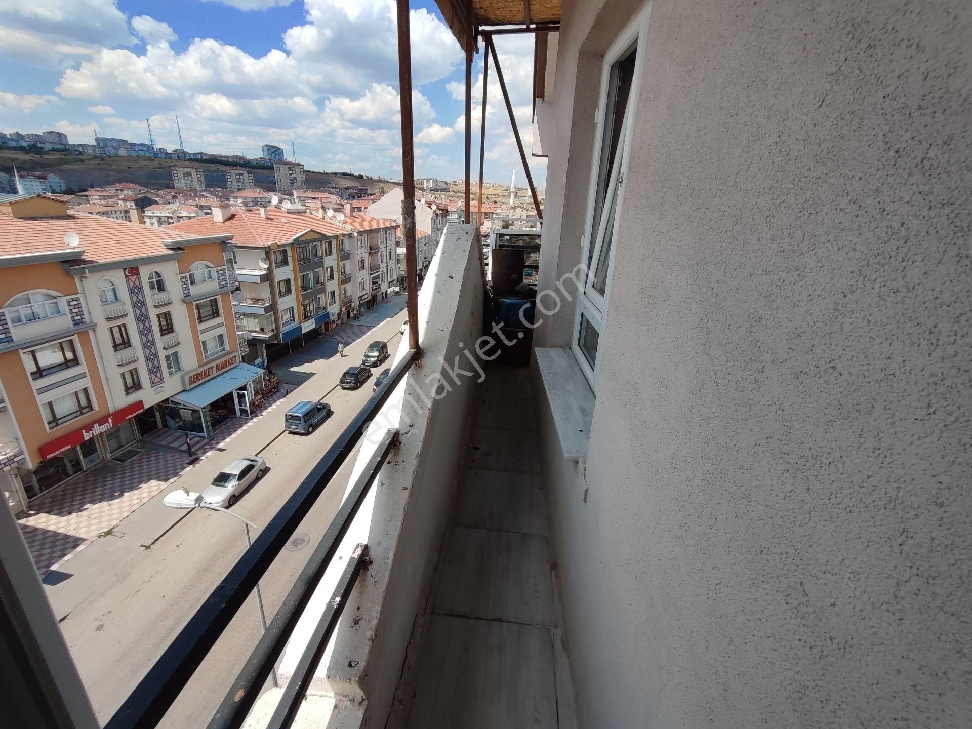 Ufuktepe'de Cadde Üzeri Lüx Yapılı 5+1 Kilerli Dublex Daire Tuğrul Emlak'tan - Görsel 18