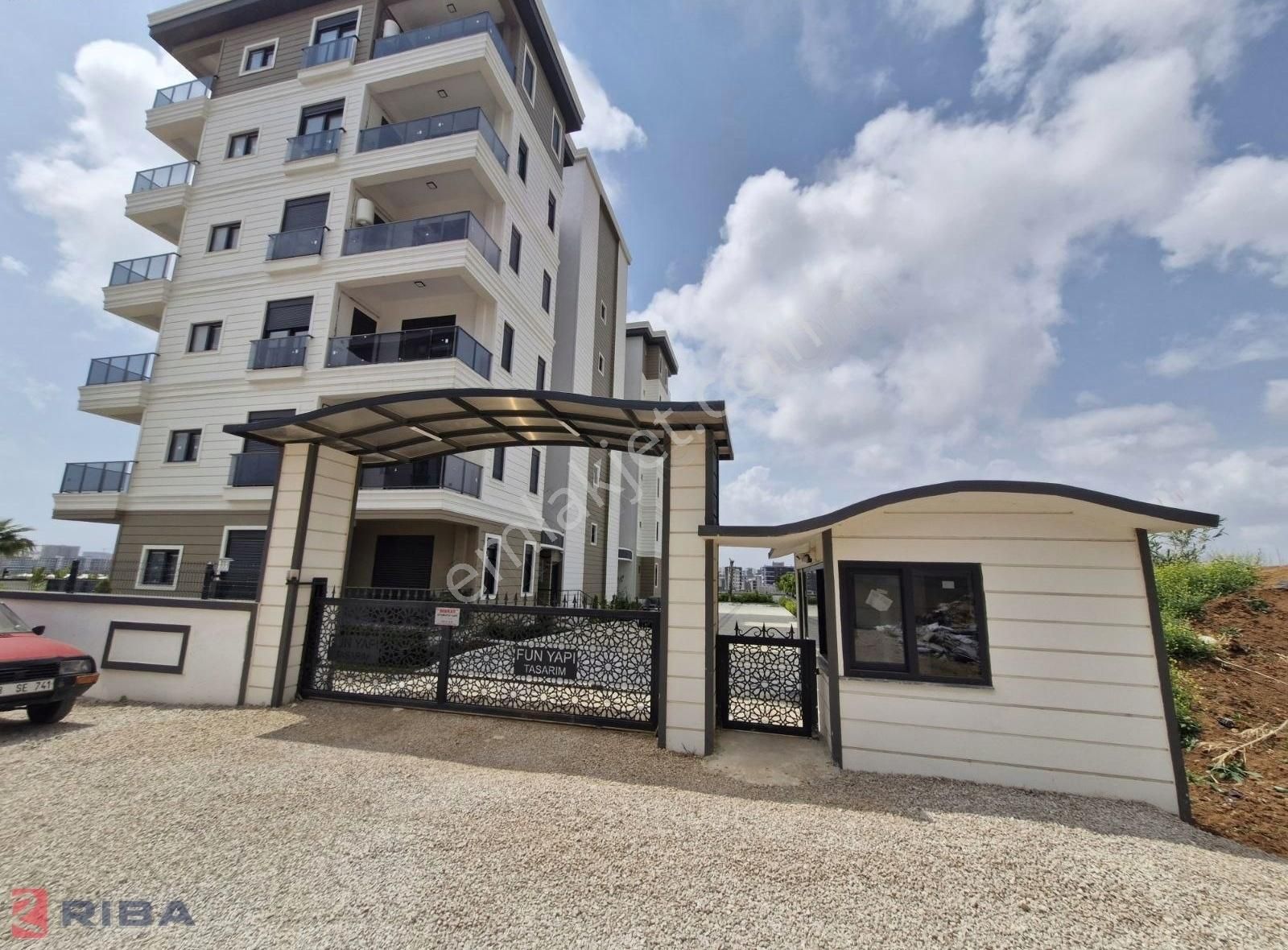 Sibel Oskanbaş`tan Geniş,iskanlı 30 `luk Caddede Daire - Görsel 14