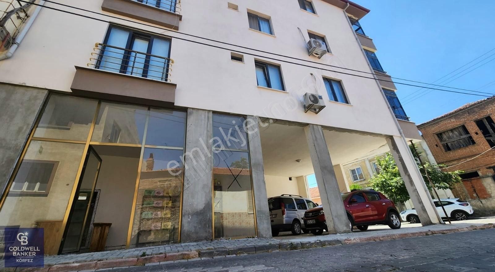Havran Tekke Merkezinde 25 M² Kullanıma Hazır Dükkan