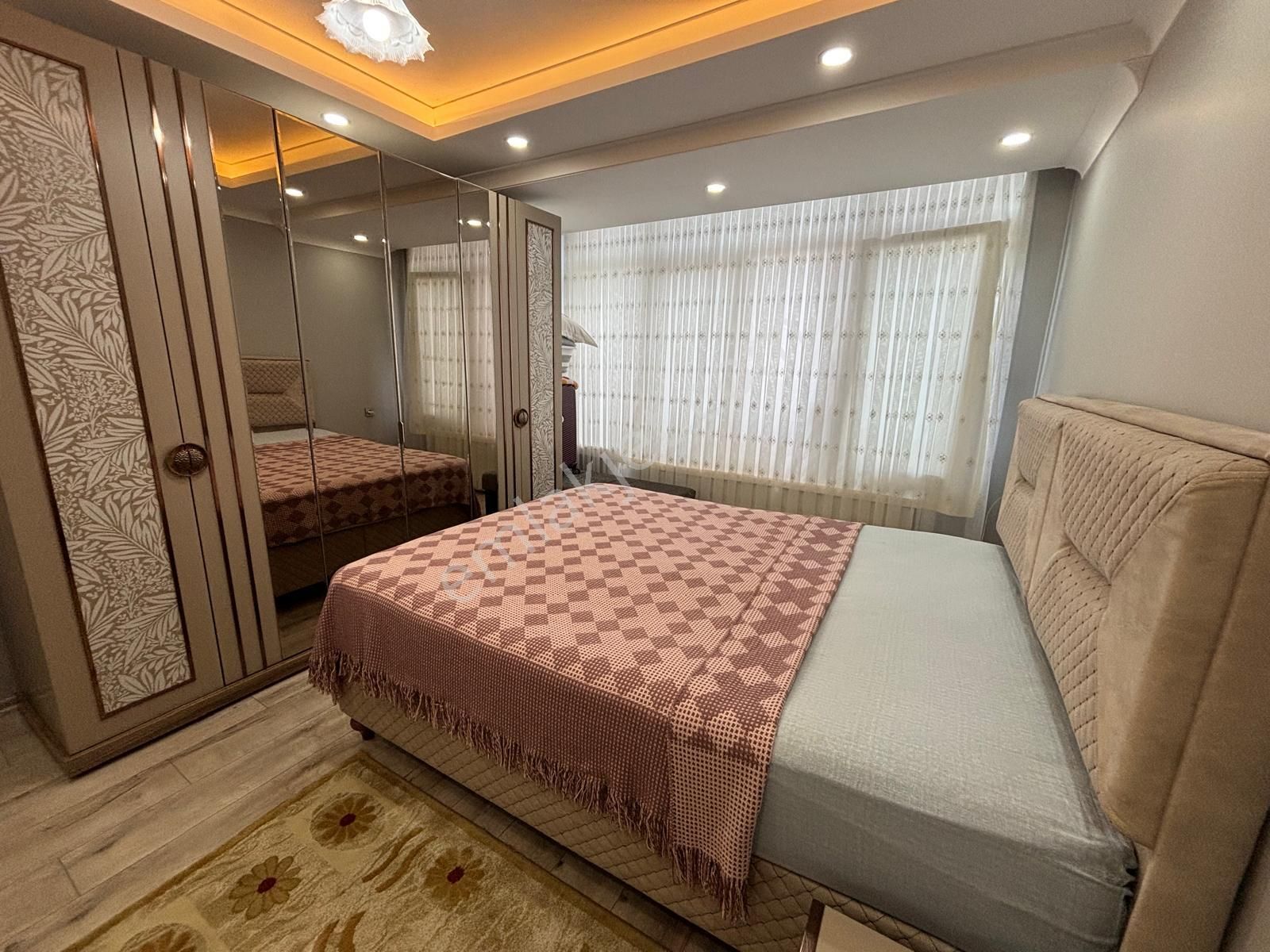 Deha Emlak`tan Satılık 2+1 Daire Akçaabat Merkezde