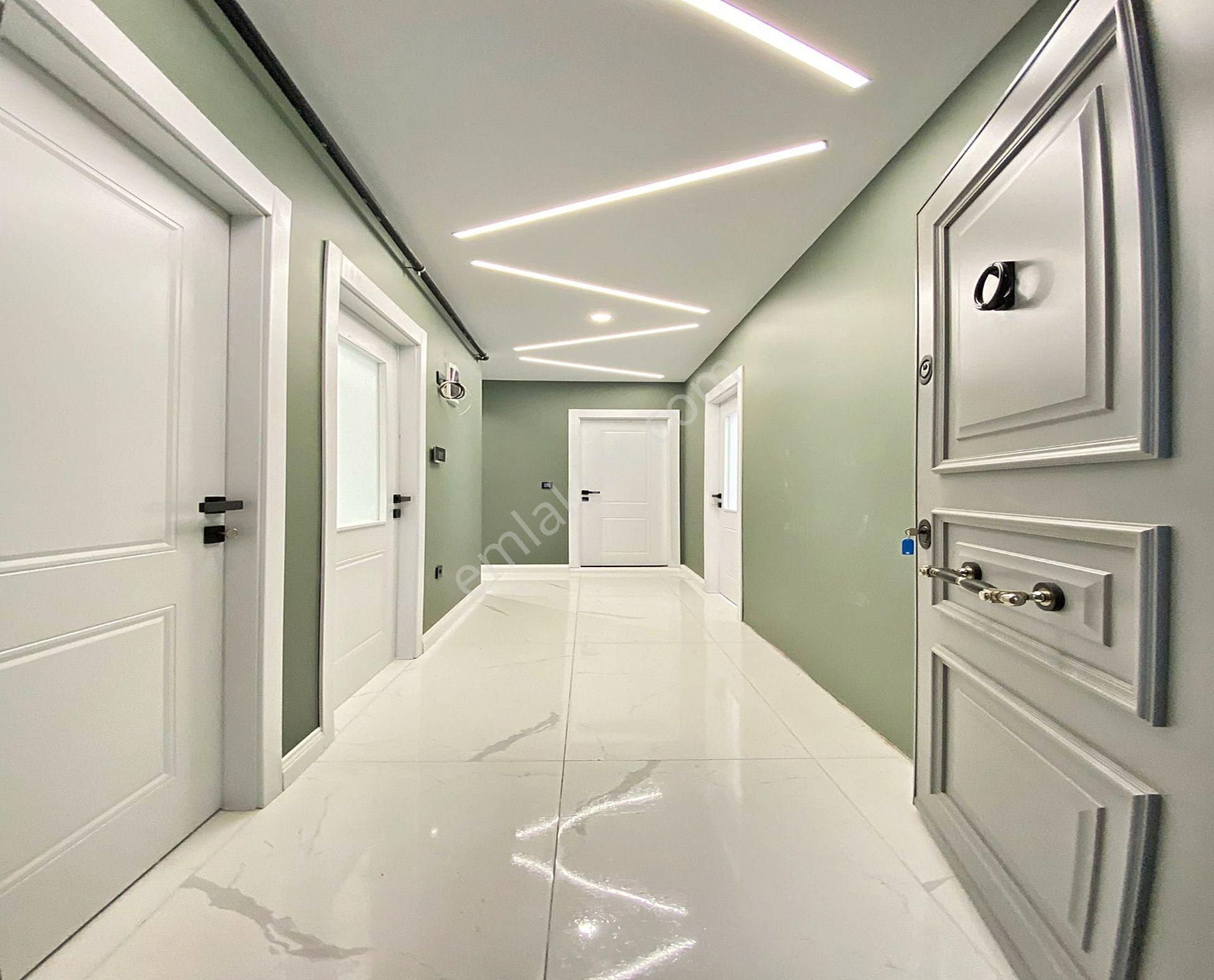 Bahçeşehir Lokasyonunda 3+1 Yeni İnşaat Hastaneye Okula Yakın Satılık Fırsat Daire - Görsel 32