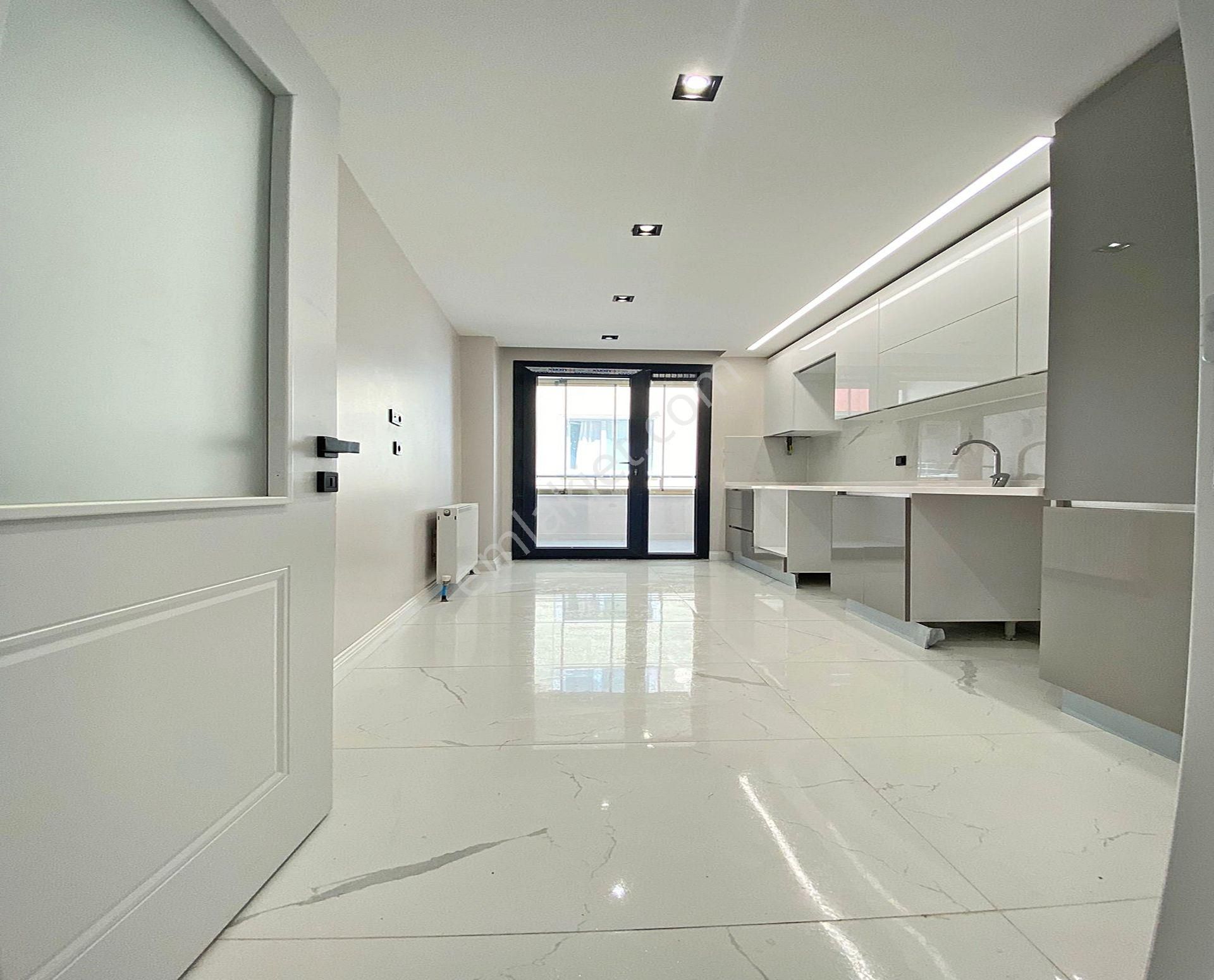 Bahçeşehir Lokasyonunda 3+1 Yeni İnşaat Hastaneye Okula Yakın Satılık Fırsat Daire - Görsel 17