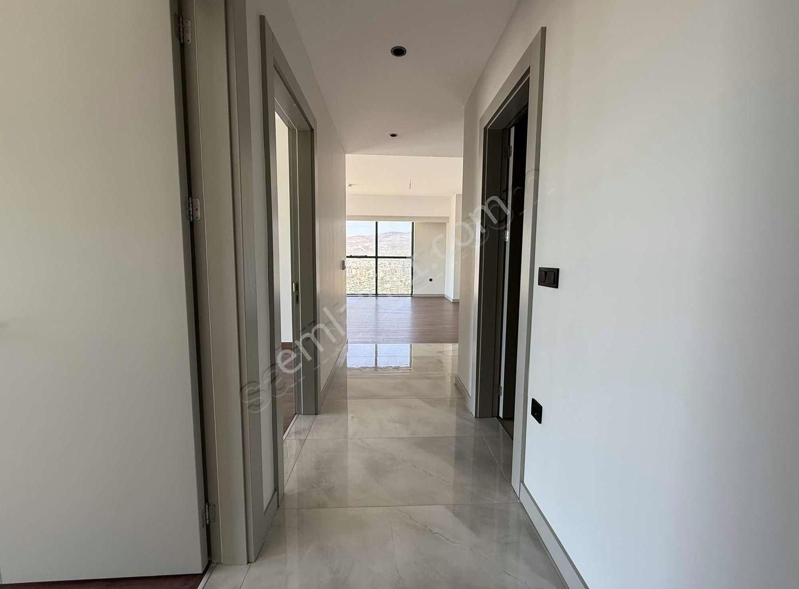 0.99 Dan Başlayan Kredi İmkanı 4+1 Ebeveyn Banyolu Satılık Daire - Görsel 29