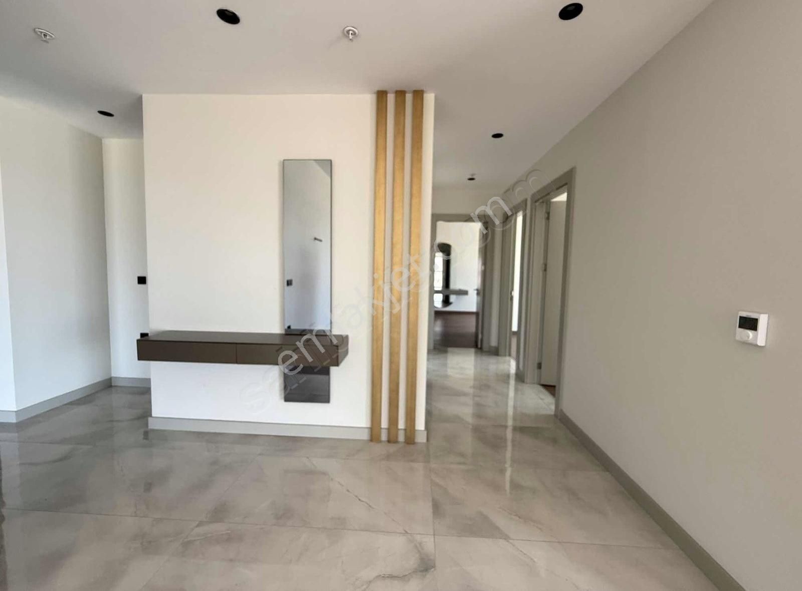 0.99 Dan Başlayan Kredi İmkanı 4+1 Ebeveyn Banyolu Satılık Daire - Görsel 32