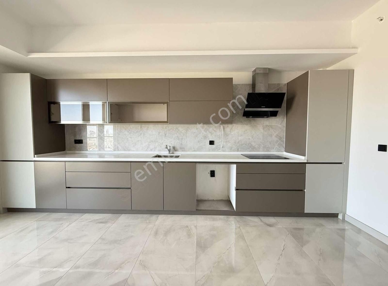 0.99 Dan Başlayan Kredi İmkanı 4+1 Ebeveyn Banyolu Satılık Daire - Görsel 6