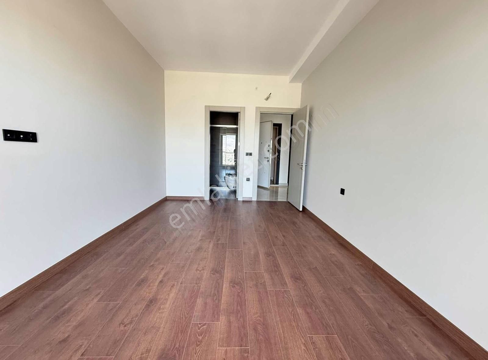 0.99 Dan Başlayan Kredi İmkanı 4+1 Ebeveyn Banyolu Satılık Daire
