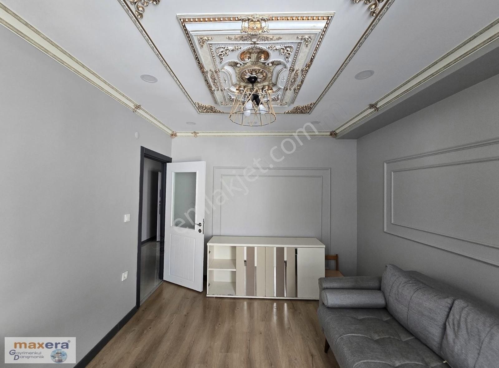 Yakuplu'da 2 Yaşında Binada Bahçe Kullanımlı 65m2 2+1 Daire