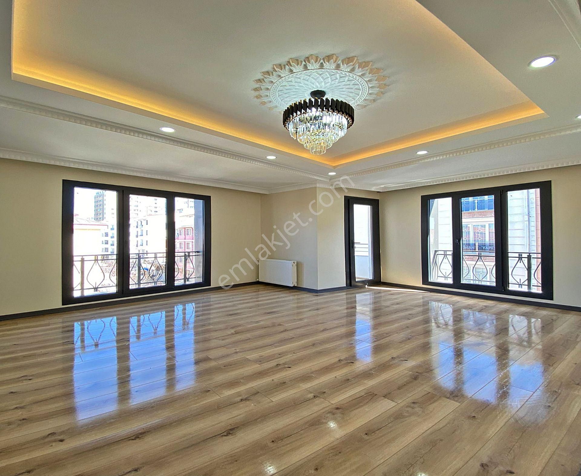 Bahçeşehir Konumunda Özel Tasarımlı Satılık 1+1 Avantajlı Daire - Görsel 10